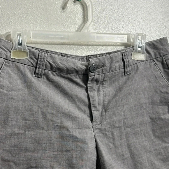 Magellan Outdoors Women Gray Casual Shorts Size 6 - Picture 3 of 9